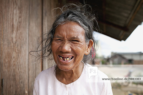 Frau lachen Hügel Volksstamm Stamm vietnamesisch