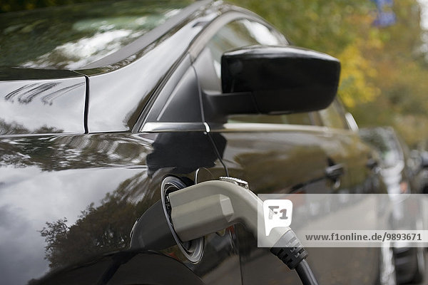 Laden eines Elektroautos Nahaufnahme