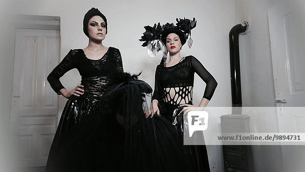 Frau kniend heben schwarz 1 3 Kostüm - Faschingskostüm