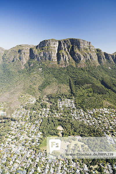 Südafrika  Luftaufnahme von Newlands in Kapstadt und Tafelberg Nationalpark