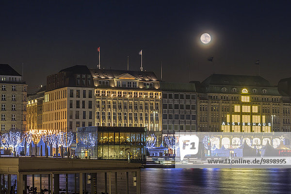 Germany  Hamburg  shopping street Neuer Wall and shopping centre Alsterhaus at Christmas time