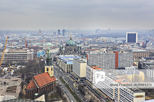 Deutschland,  Berlin,  Stadtansicht mit Berliner Dom und Marienkirche