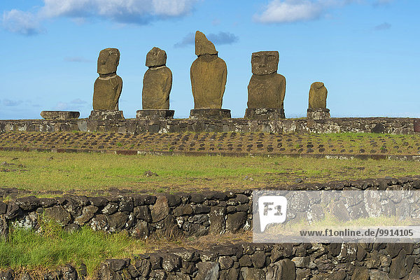 Moais am Tahai-Komplex  Hanga Roa  Nationalpark Rapa Nui  Unesco-Weltkulturerbe  Osterinsel  Chile  Südamerika