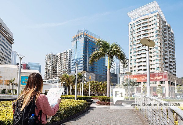 Rückansicht der touristischen Lesekarte für junge Frauen  Macau  Hong Kong  China