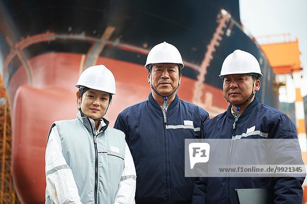 Portrait der Werftarbeiter  GoSeong-gun  Südkorea