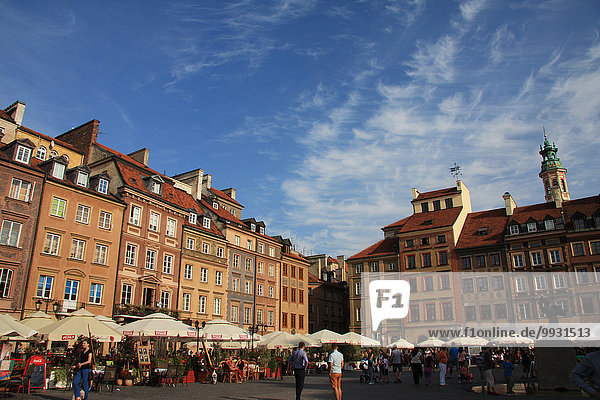 Warschau Hauptstadt Europa Wohnhaus Gebäude Fassade Hausfassade Altstadt UNESCO-Welterbe Marktplatz Polen Rynek Starego Miasta