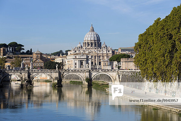 Ponte degli Angeli und der Petersplatz  Rom  Latium  Italien  Europa