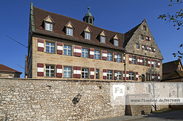 Ehemaliges Hersbrucker Schloss aus dem 16. Jhd.  heute Amtsgericht Hersbruck  Mittelfranken  Bayern  Deutschland  Europa