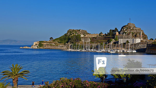 Großstadt Festung Jachthafen Korfu