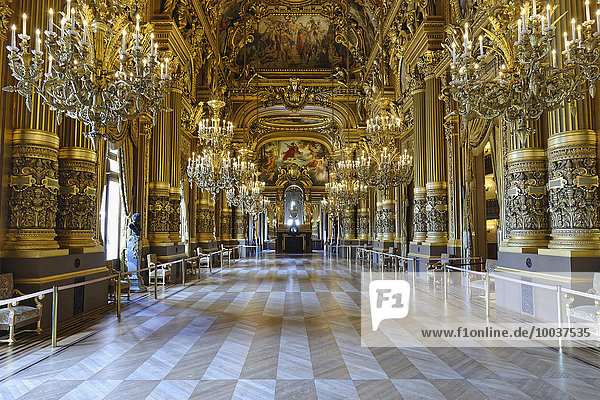 Le Grand Foyer mit verzierter Decke von Paul Baudry  Opera Garnier  Paris  Frankreich  Europa