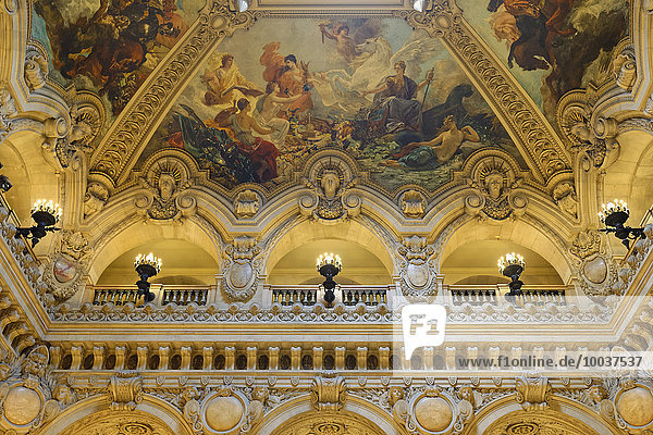 Le Grand Foyer mit Fresken  verzierte Decke von Paul Baudry  Opera Garnier  Paris  Frankreich  Europa