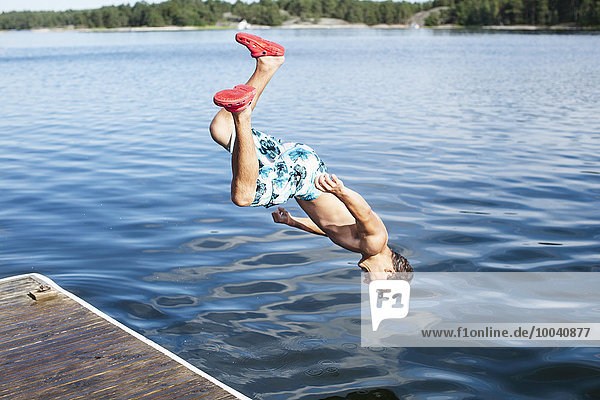 Wasser Jugendlicher Junge - Person springen
