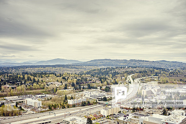 Fernblick auf den Tigerberg vom Lincoln Square  Seattle  Washington State  USA