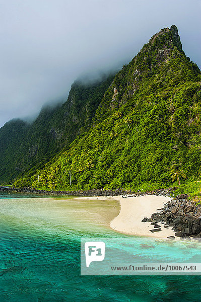Türkisfarbenes Gewässer und weißer Sandstrand  Insel Ofu  Manuainseln  Samoa-Inseln  Amerikanisch-Samoa  Ozeanien