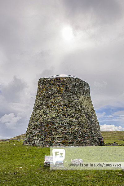 Besterhaltener piktischer Turm aus der Eisenzeit  über 2000 Jahre alt  Insel Mousa  Shetland-Inseln  Schottland  Großbritannien  Europa