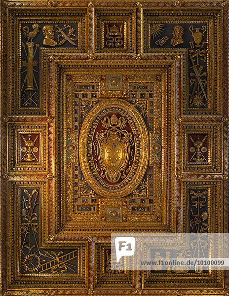 Innenansicht,  Päpstliche Erzbasilika San Giovanni in Laterano,  auch Lateranbasilika,  Rom,  Latium,  Italien,  Europa