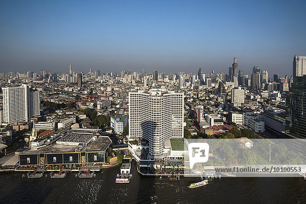 Stadtansicht mit Sheraton Hotel  Ausblick vom Hilton Millennium  Menam Chao Phraya Fluss  Bangkok  Krung Thep  Thailand  Asien