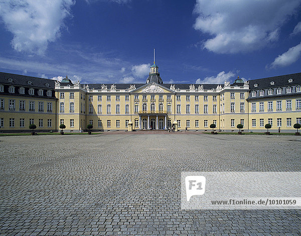 Schloss Karlsruhe  Karlsruhe  Baden-Württemberg  Deutschland  Europa