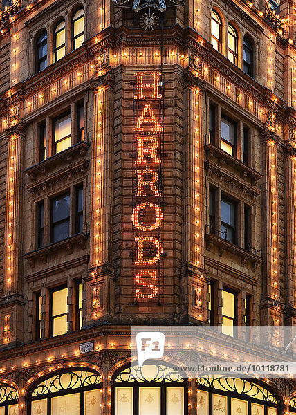 Kaufhaus Harrods  Knightsbridge  London  England  Großbritannien  Europa