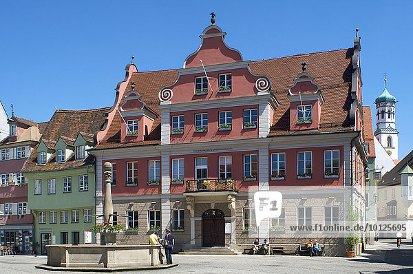 Marktplatz mit Großzunft in Memmingen  Allgäu  Bayern  Deutschland  Europa