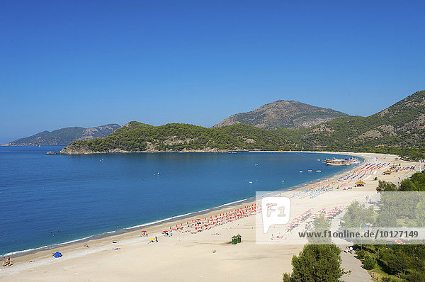 Strand von Ölüdeniz bei Fethiye  türkische Ägäis  Türkei  Asien