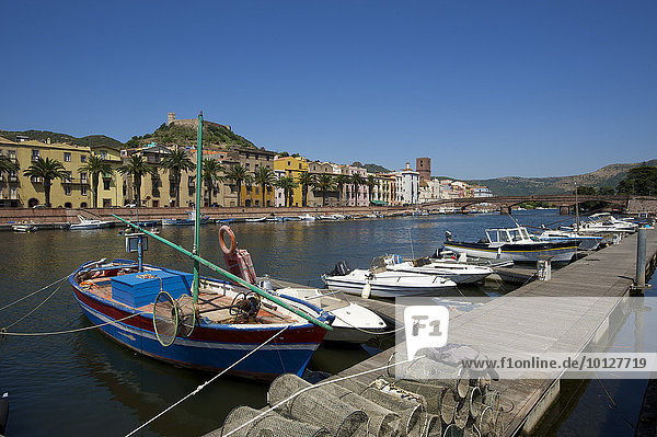 Boote  Bosa am Temo Fluss  Sardinien  Italien  Europa