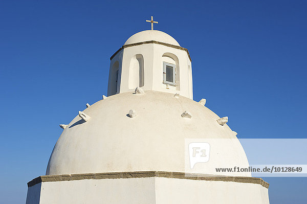 Kirchenkuppel  Thira  Santorin  Kykladen  Griechenland  Europa