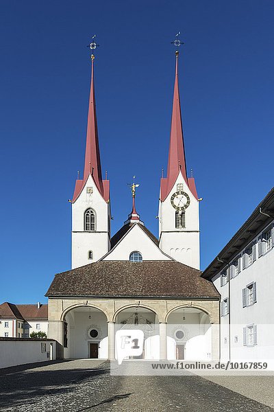Kloster Muri  Haupteingang  Muri  Aargau Schweiz