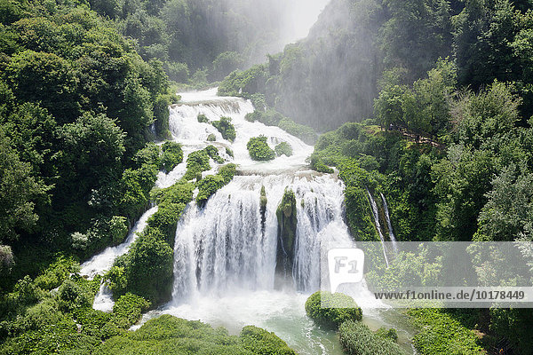 Marmore Wasserfall  Cascata della Marmore  Valneria Tal  Umbrien  Italien  Europa