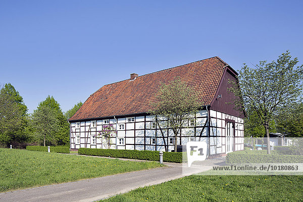 Crusemannscher Hof aus dem 17. Jahrhundert  Hamm  Westfalen  Nordrhein-Westfalen  Deutschland  Europa