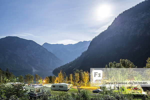 Campingplatz  Plansee  Ammergauer Alpen  Reutte  Tirol  Österreich  Europa