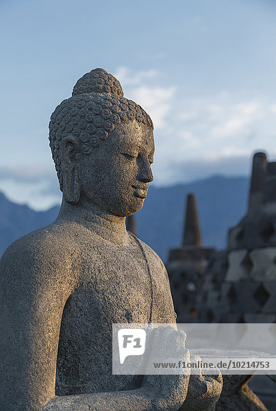 Statue Borobudur Buddha Indonesien