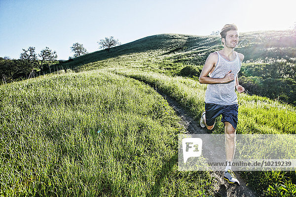 Ländliches Motiv ländliche Motive Europäer folgen rennen Athlet