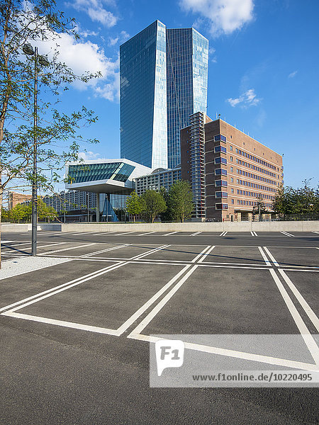 Deutschland  Frankfurt  Europäische Zentralbank  Parkplatz am Haupteingang