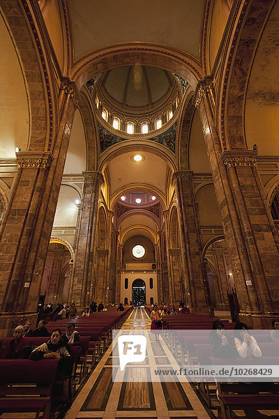 Mittelpunkt Cuenca Kathedrale Ecuador Kirchenschiff