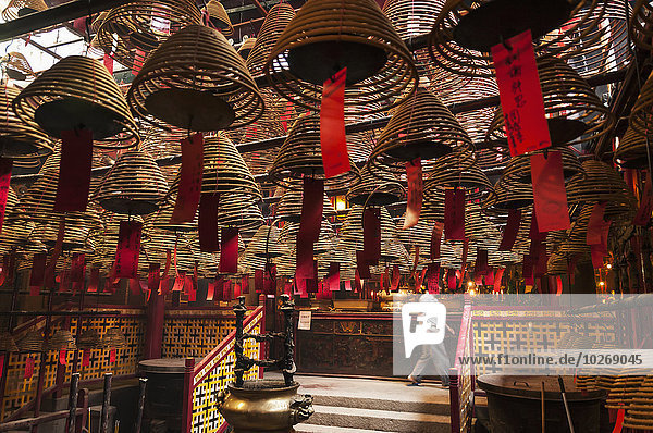 Mann hängen Wahrzeichen fünfstöckig Buddhismus China Decke Hongkong