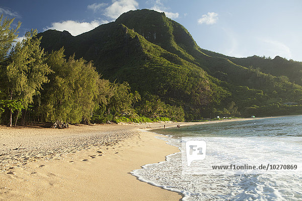 Tunnels Beach; Haena  Kauai  Hawaii  United States of America