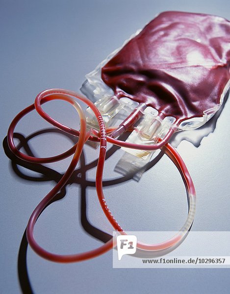 Beutel mit einer Blutspende zur Verwendung bei Transfusionen