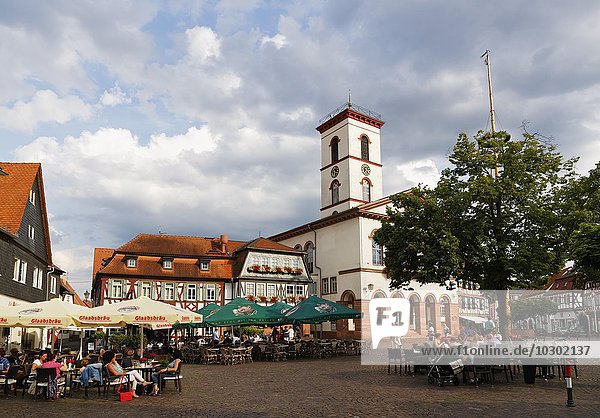Marktplatz mit Rathaus  Seligenstadt  Hessen  Deutschland  Europa
