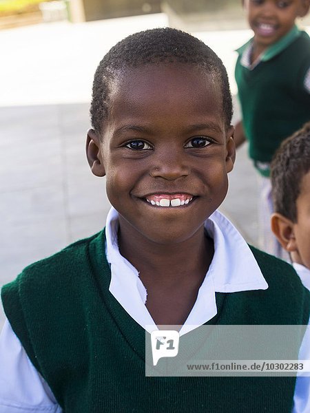 Kind in Schulkleidung  Schüler  Windhoek  Windhuk  Namibia  Afrika
