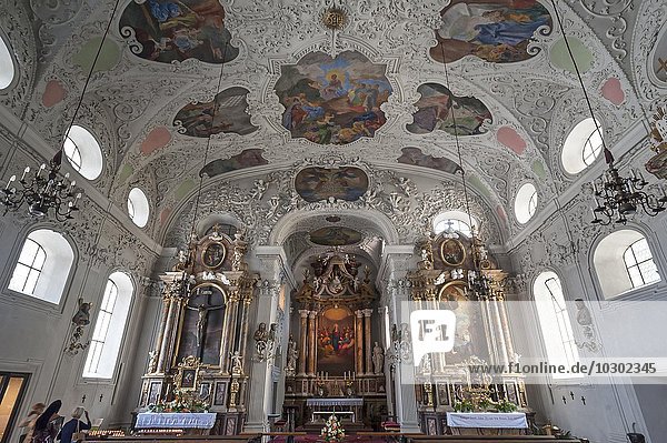 Altarraum der Spitalskirche  1700 gebaut  Innsbruck  Tirol  Österreich  Europa