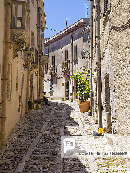 Italy  Sicily  Erice  view to alley