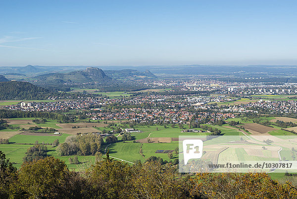 Deutschland  Baden-Württemberg  Singen  Ansicht der Hegauer Landschaft mit Hohentwiel