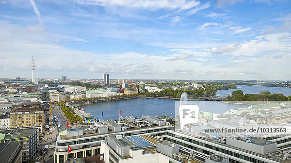 Deutschland  Hamburg  Stadtbild mit Innen- und Außenalster
