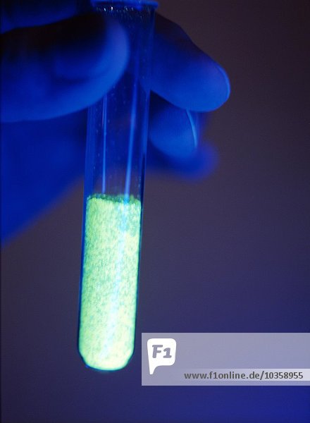 Fluoreszierende Chemikalie