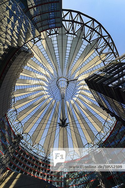 Dach des Sony Center  Potsdamer Platz  Berlin  Deutschland  Europa