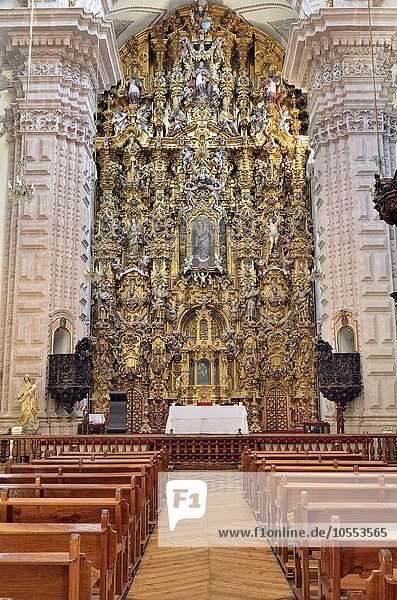 Main altar of the Parish of Santa Prisca y San Sebastían  colonial Baroque  Taxco de Alarcon  Guerrero  Mexico  North America