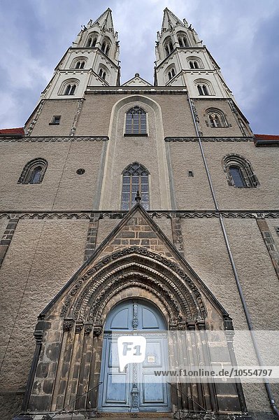 Pfarrkirche St. Peter und Paul mit romanischem Eingangsportal  Görlitz  Oberlausitz  Sachsen  Deutschland  Europa