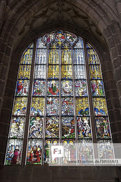 Kirchenfenster  Lorenzkirche  Kirche St. Lorenz  Nürnberg  Mittelfranken  Franken  Bayern  Deutschland  Europa