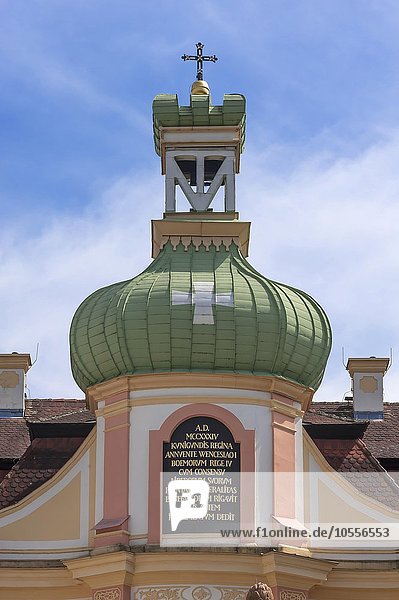 Turm der Zisterzienserinnenabtei Klosterstift St. Marienthal an der Neiße  ältestes Frauenkloster des Ordens in Deutschland  Oberlausitz  Sachsen  Deutschland  Europa